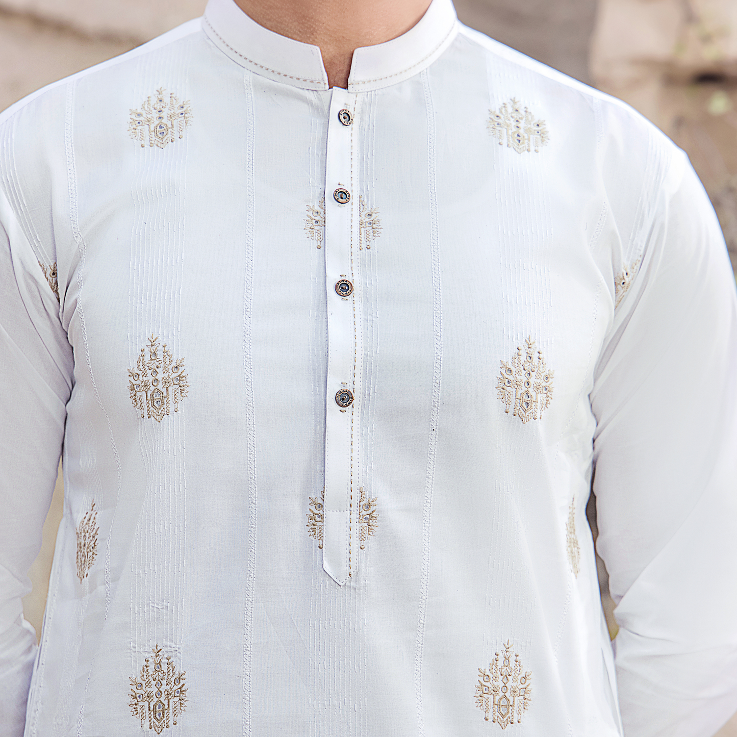 AG 2027 - Semi Stitched