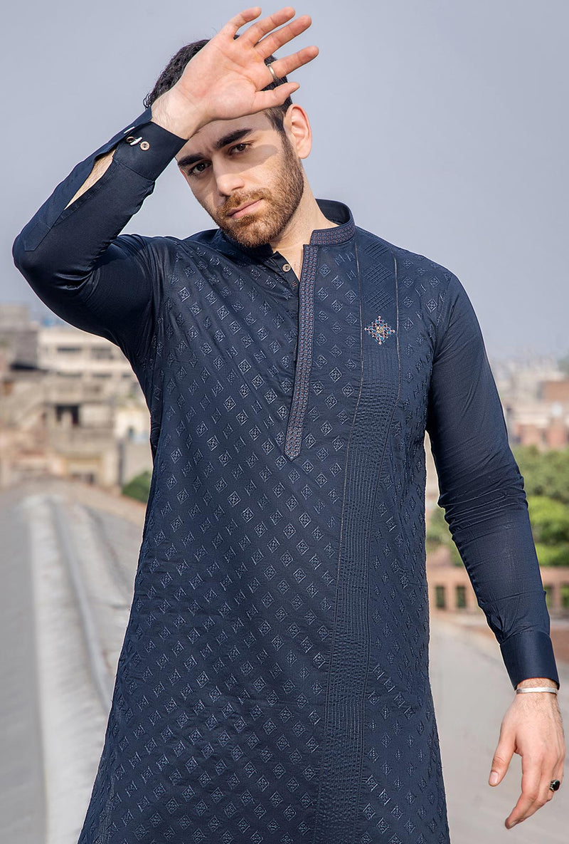 QR-1205 - Unstitched