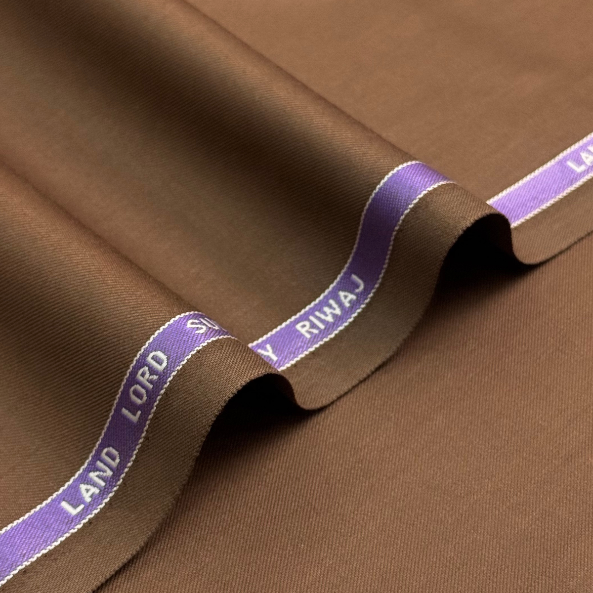 LAND LORD SUITING | RI-273 | UNSTITCH