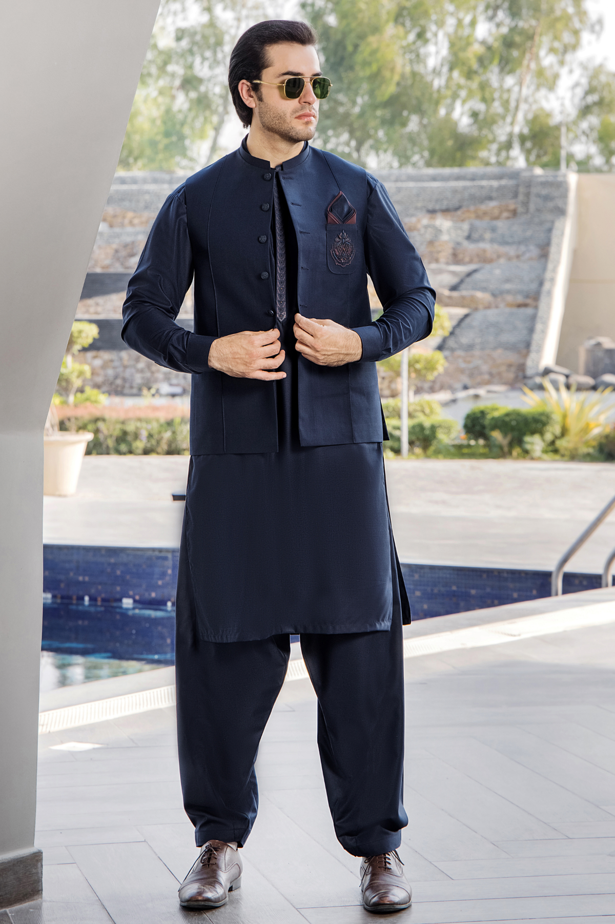 CM-1306  SUIT + WAISTCOAT
