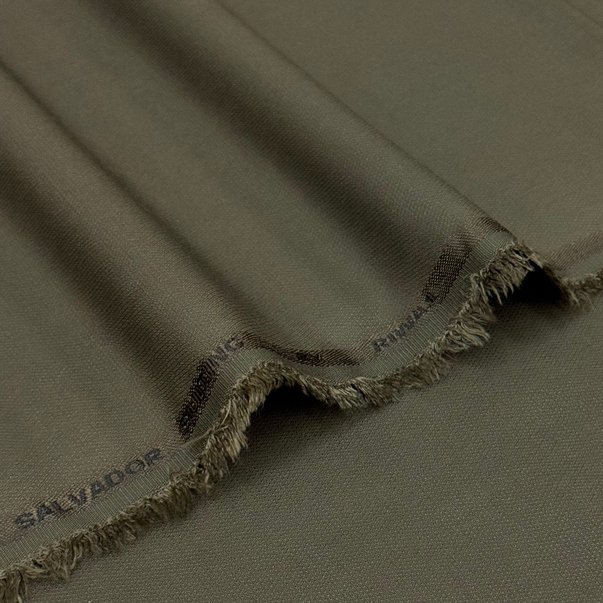 SALVADOR | B-165 | UNSTITCH