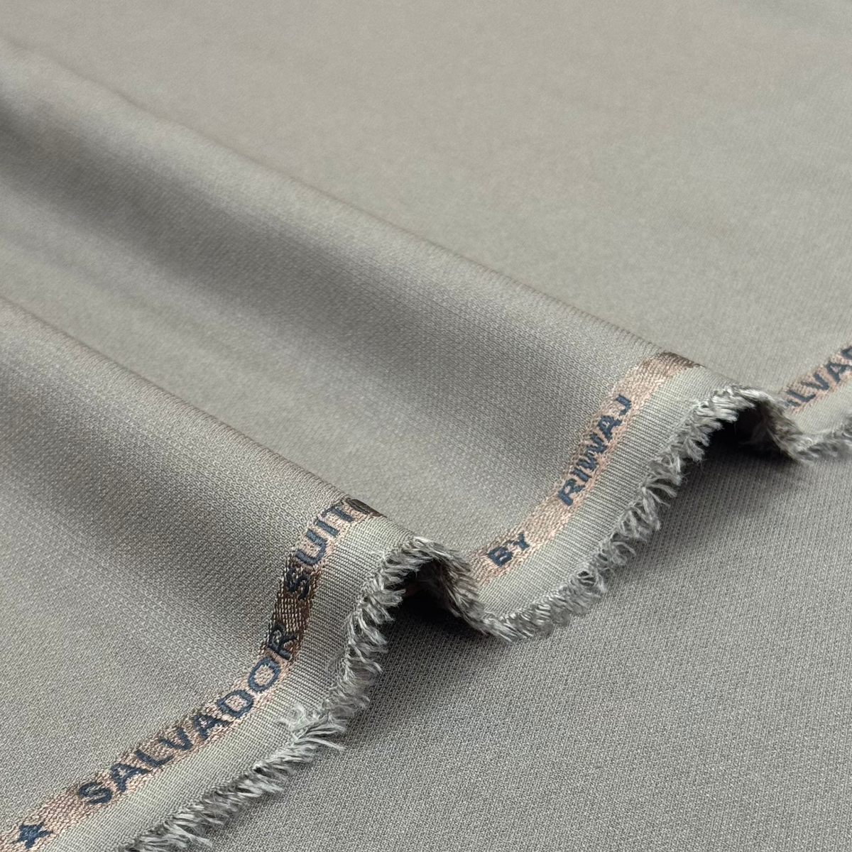 SALVADOR | B-165 | UNSTITCH