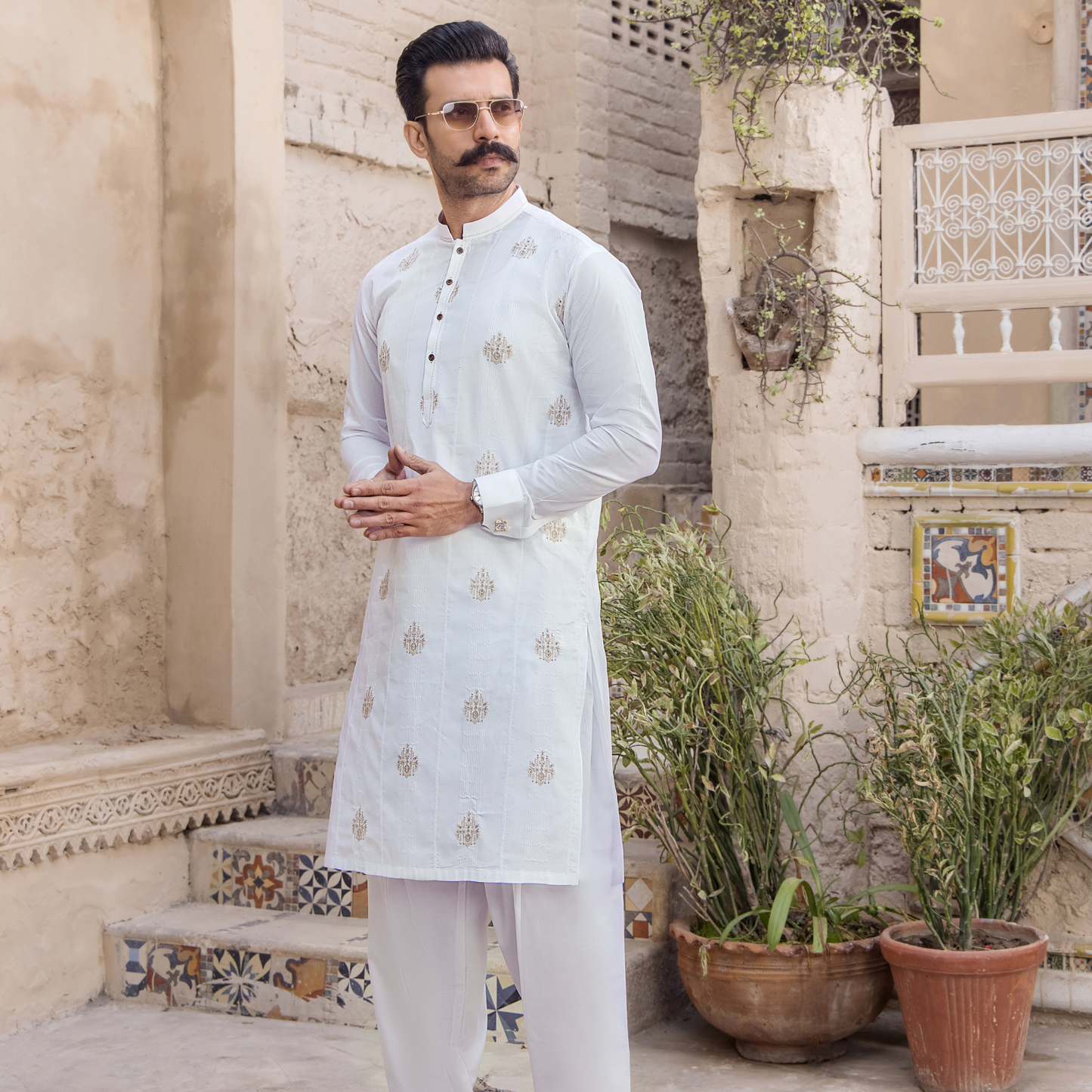 AG 2027 - Semi Stitched