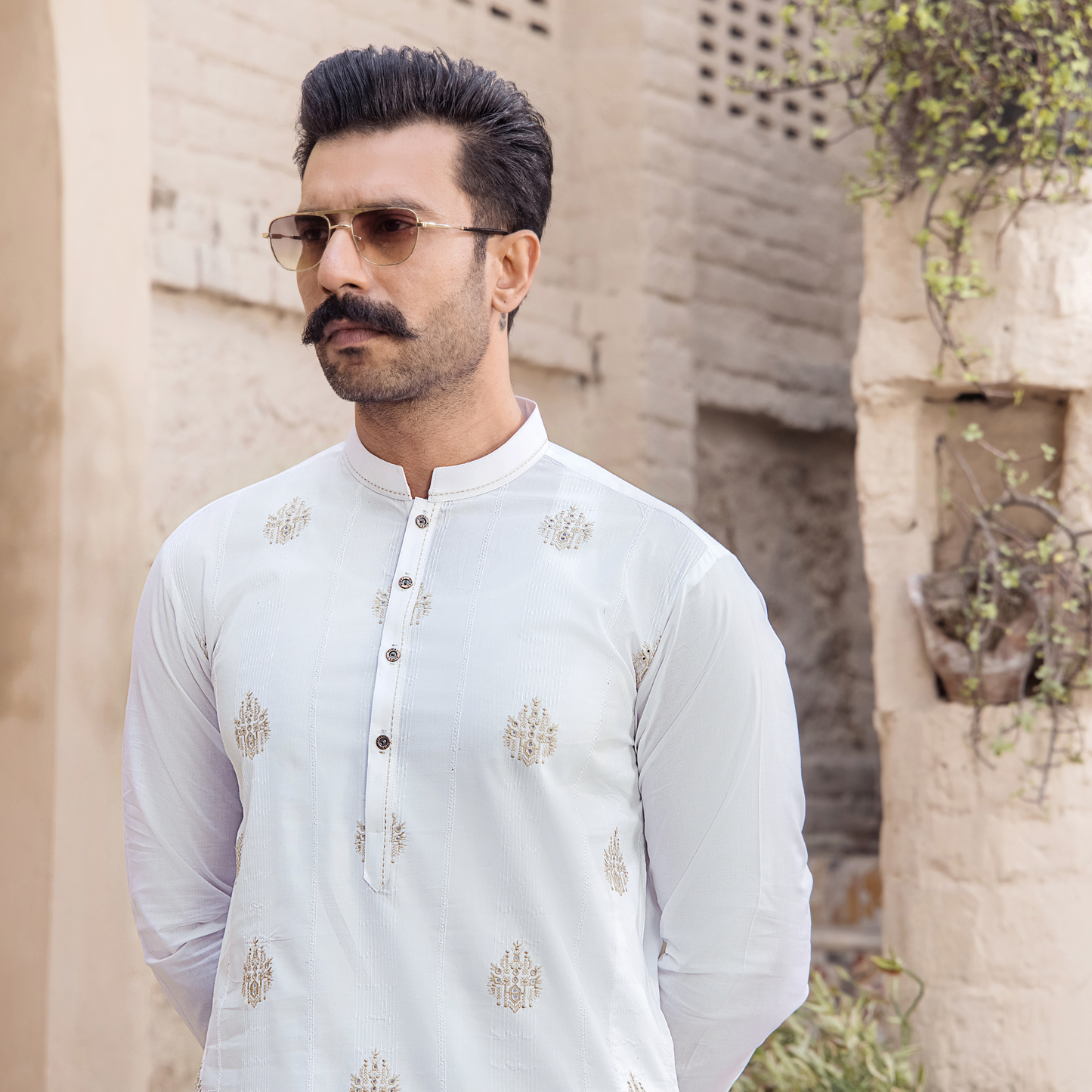 AG 2027 - Semi Stitched