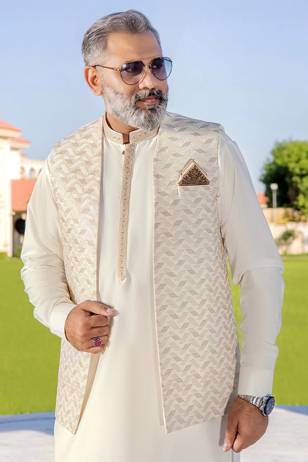 CM-1242  SUIT + WAISTCOAT