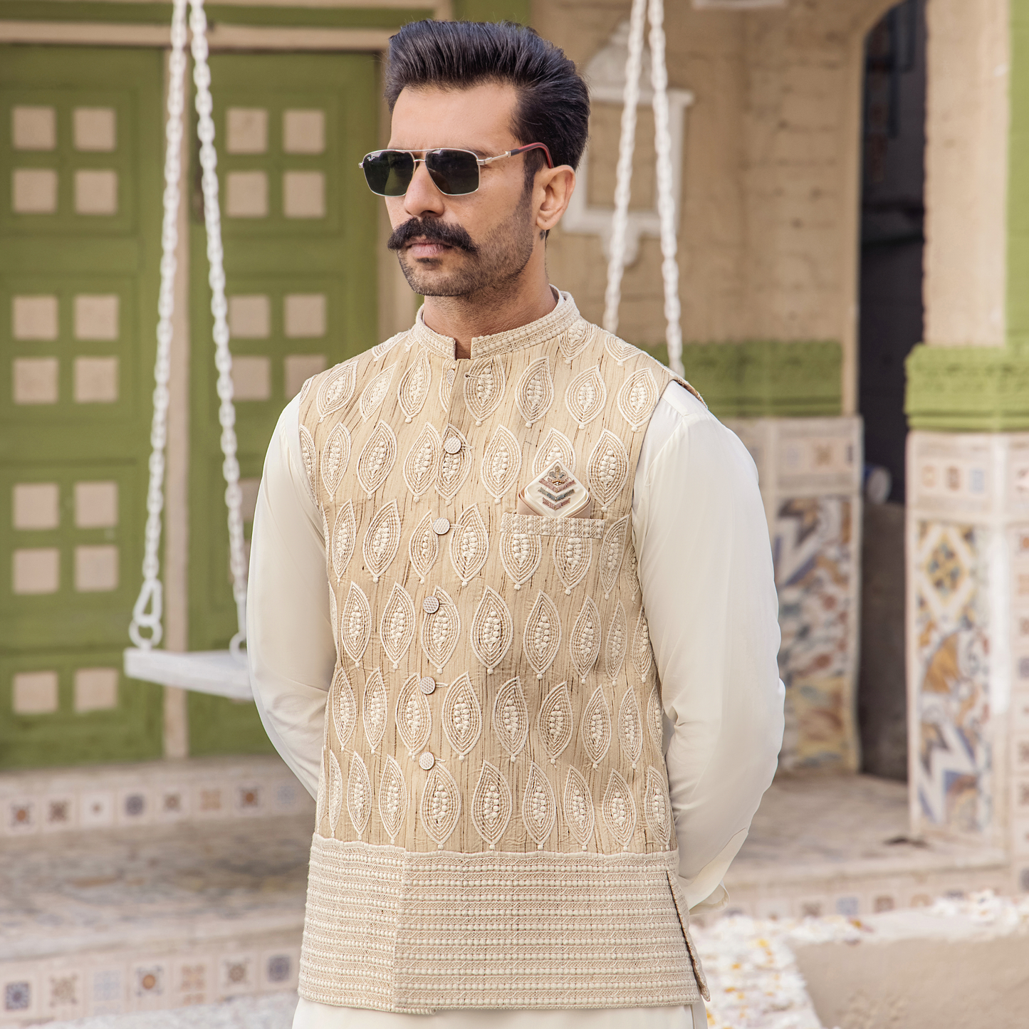 CM-1251  SUIT + WAISTCOAT