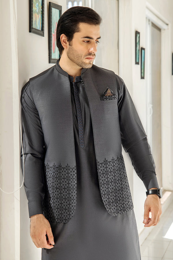 CM-1255  SUIT + WAISTCOAT