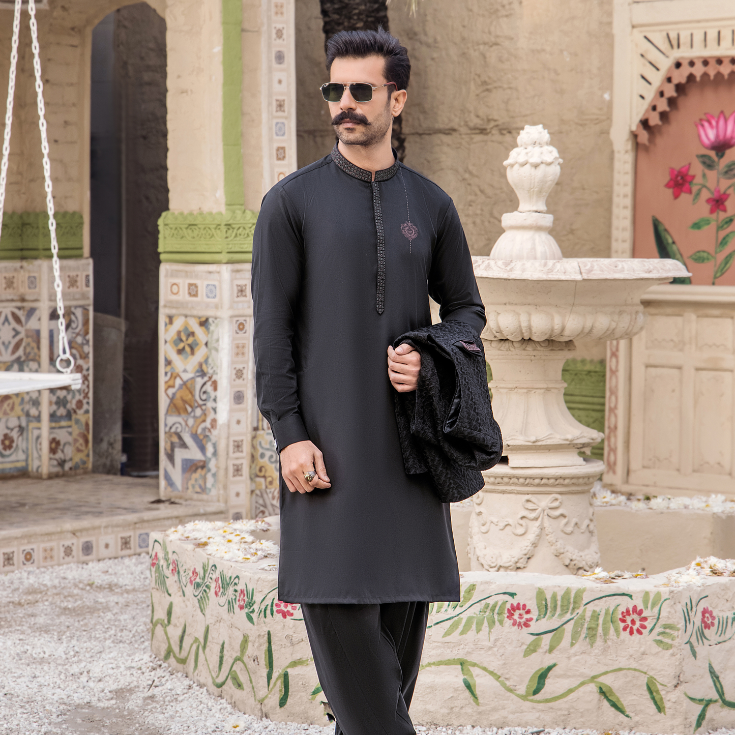 CM-1256  SUIT + WAISTCOAT