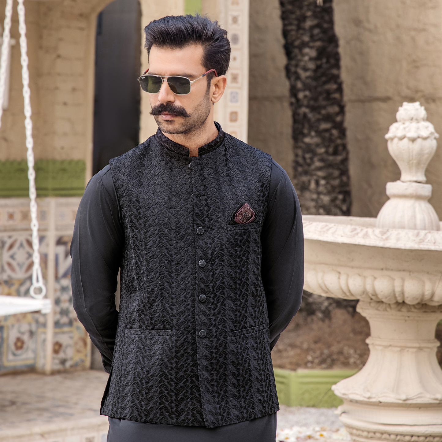 CM-1256  SUIT + WAISTCOAT