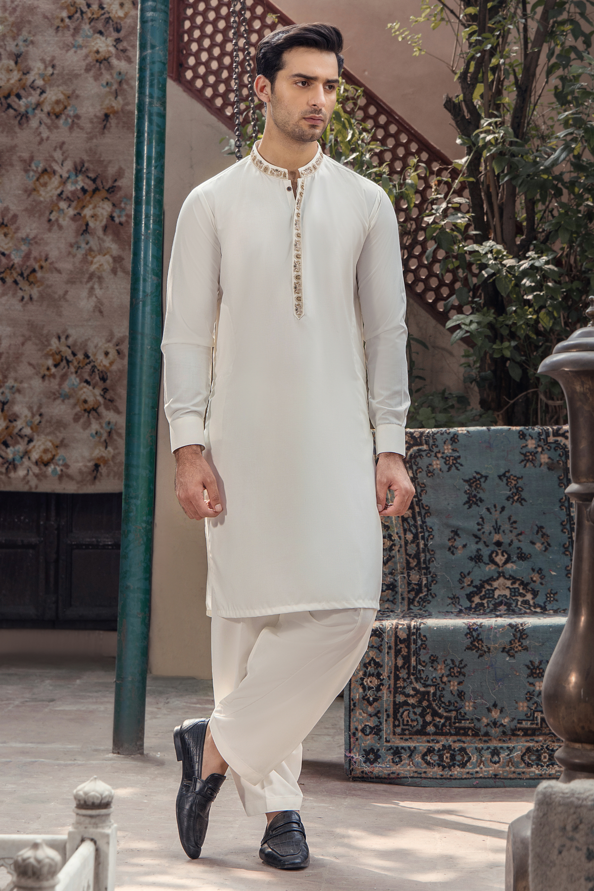 CM-1281  SUIT + WAISTCOAT