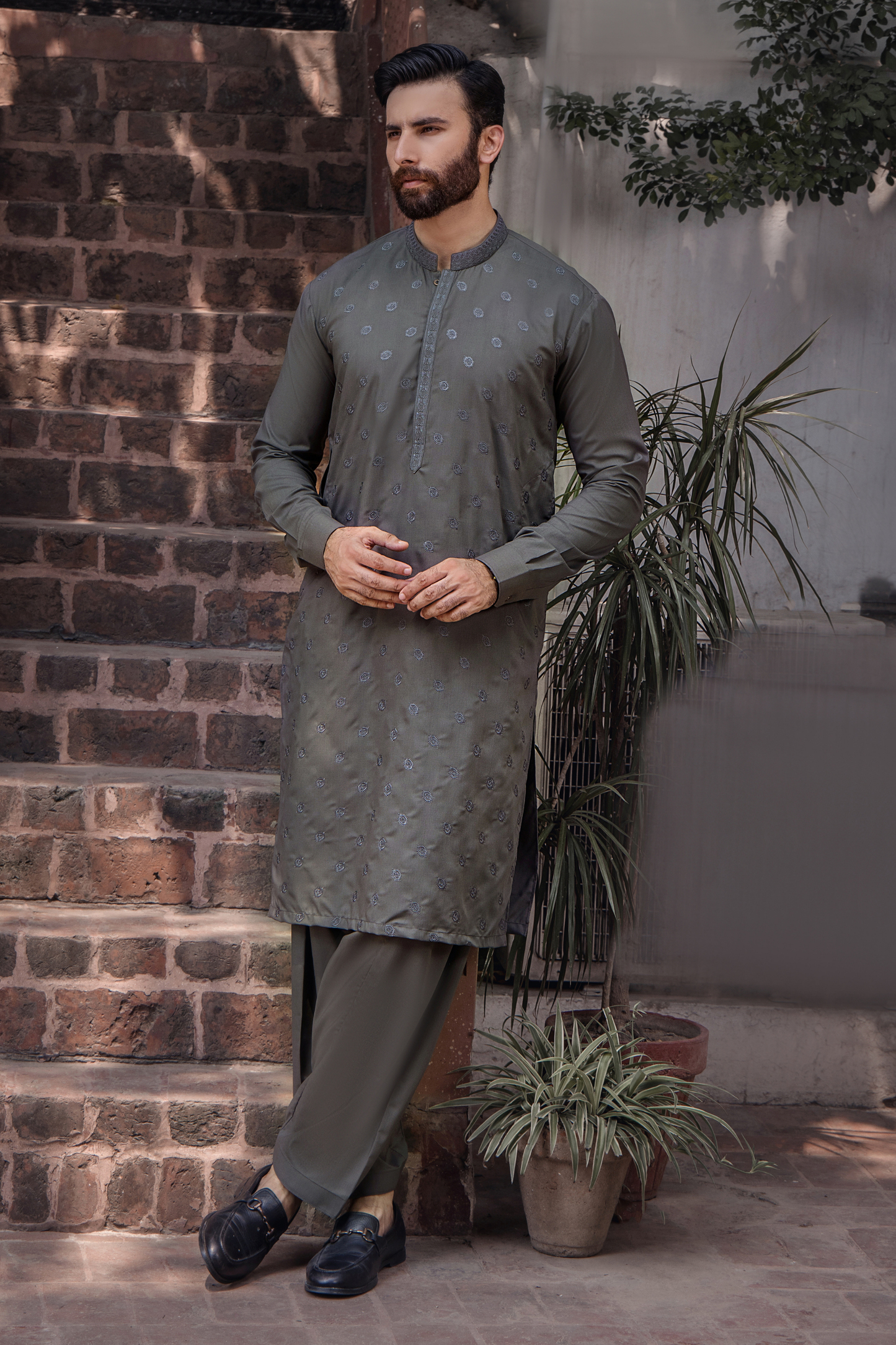 SHAN-E-RIWAJ SR-2121 - Semi Stitch
