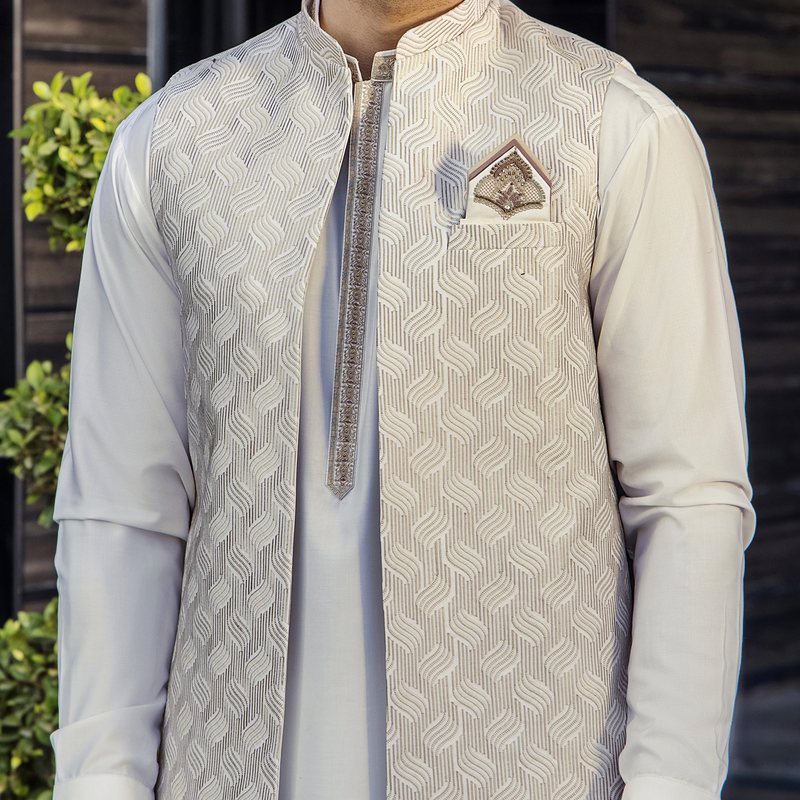 CM-1303  SUIT + WAISTCOAT