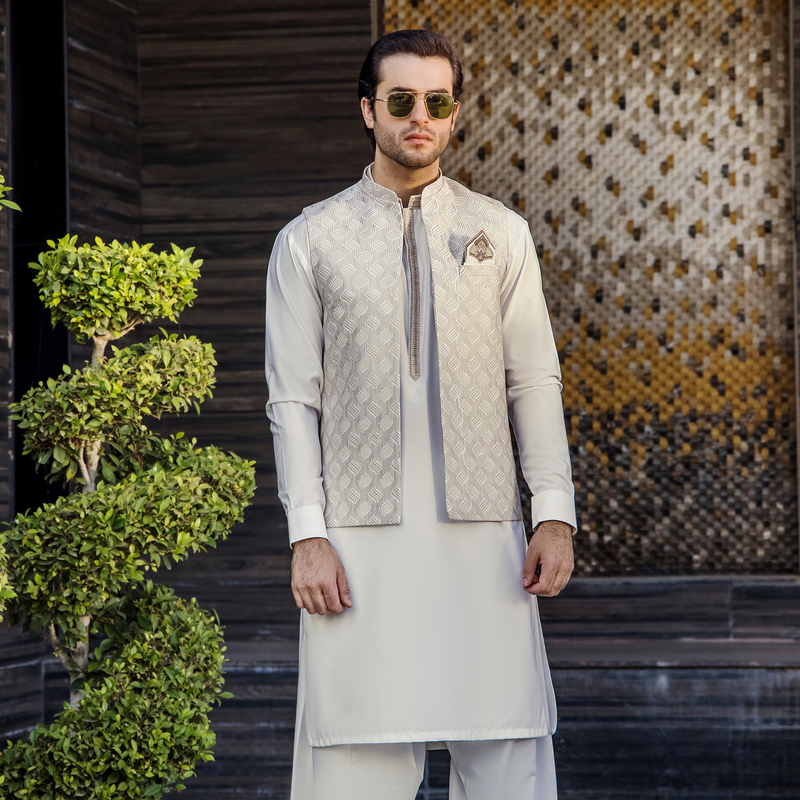 CM-1303  SUIT + WAISTCOAT