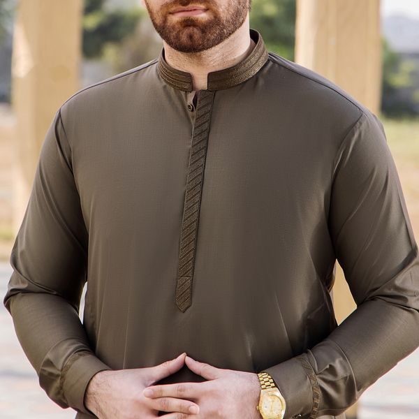 Virsa Exclusive Suiting | CM-1300