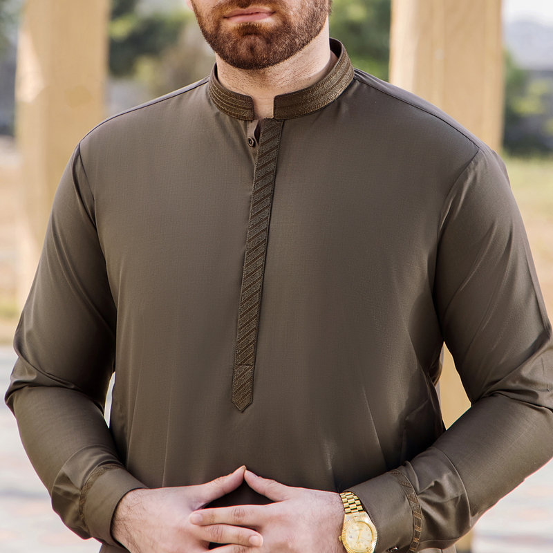 Virsa Exclusive Suiting | CM-1300