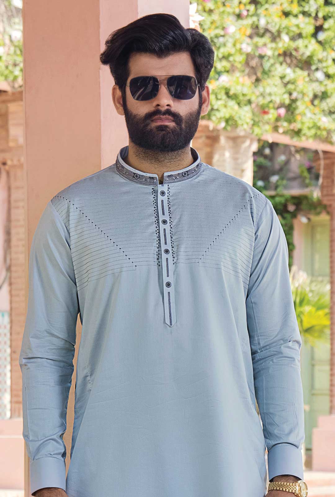 ER-1143 - Unstitched